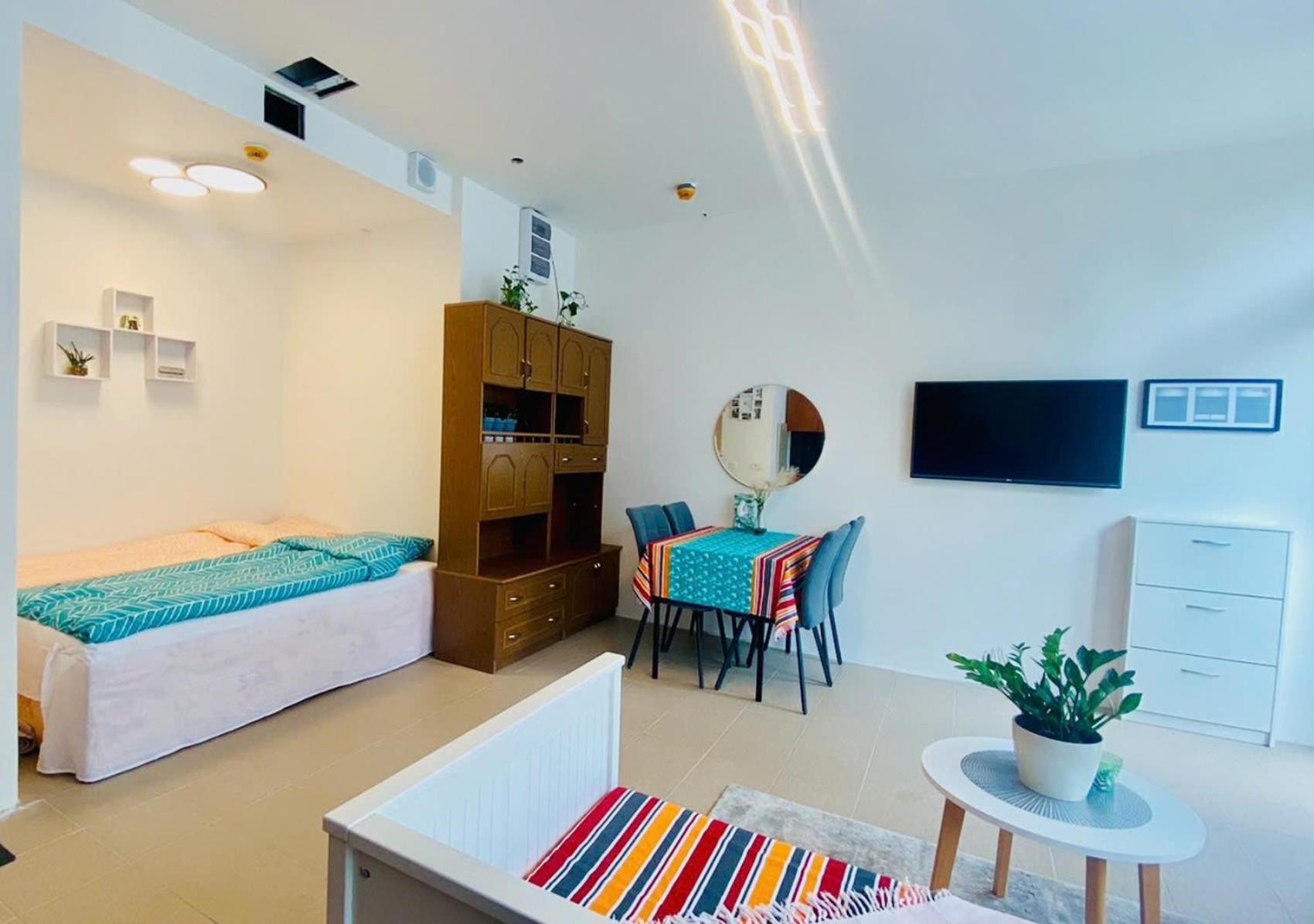 Green Studio Praha 2 L Ground Floor Free Parking Exteriör bild